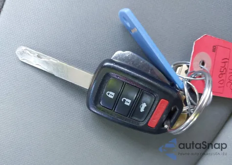 2016 Honda Civic Lx z USA, uszkodzony, nr VIN 19XFC2F68GE236535